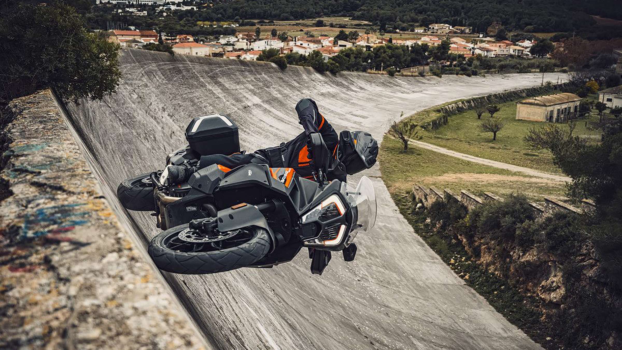 KTM unveils updated 1290 Super Adventure S