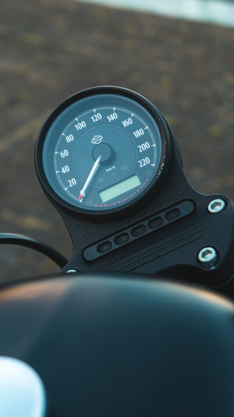 Photo "What’s New in Motorcycle Tech for 2025?"